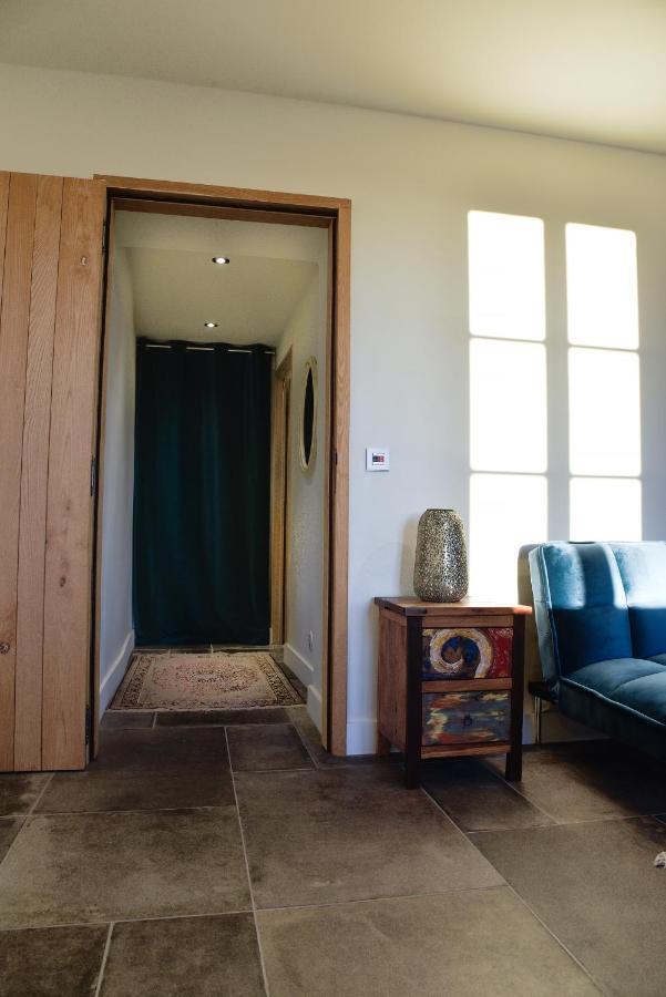 Chateau Les Gardis Bed & Breakfast